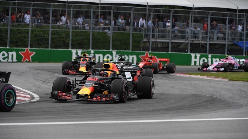 Formula 1 Canada: Verstappen ci prova, Ricciardo ci riesce