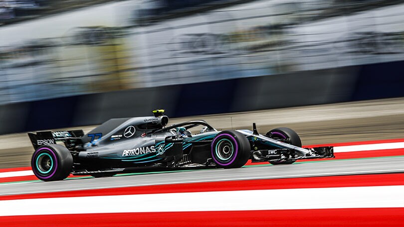 Formula 1 Austria: Bottas in pole davanti a Hamilton e Vettel