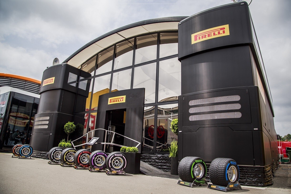 Formula 1 Silverstone, è tempo di Pirelli Hard