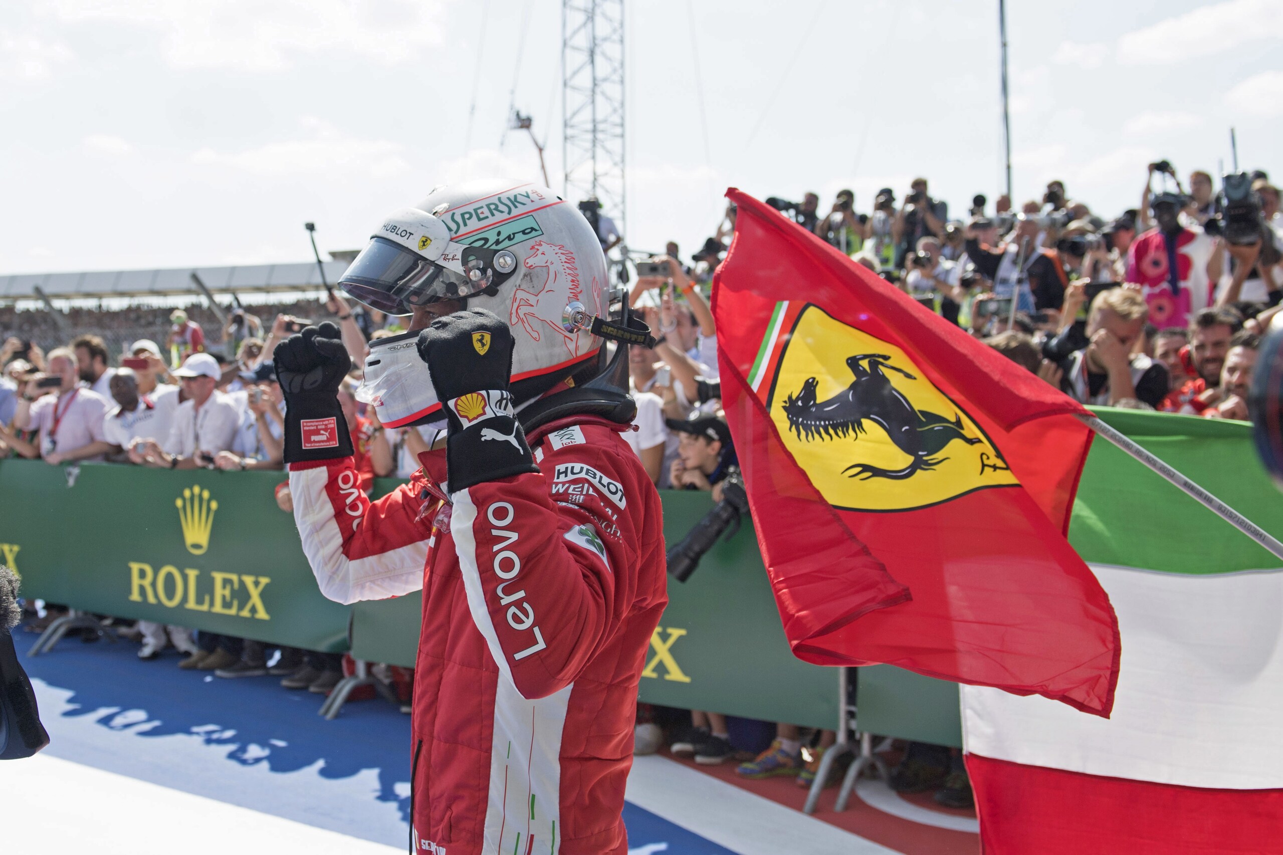 Formula 1 Silverstone, Corsaro Vettel spezza la magia Mercedes