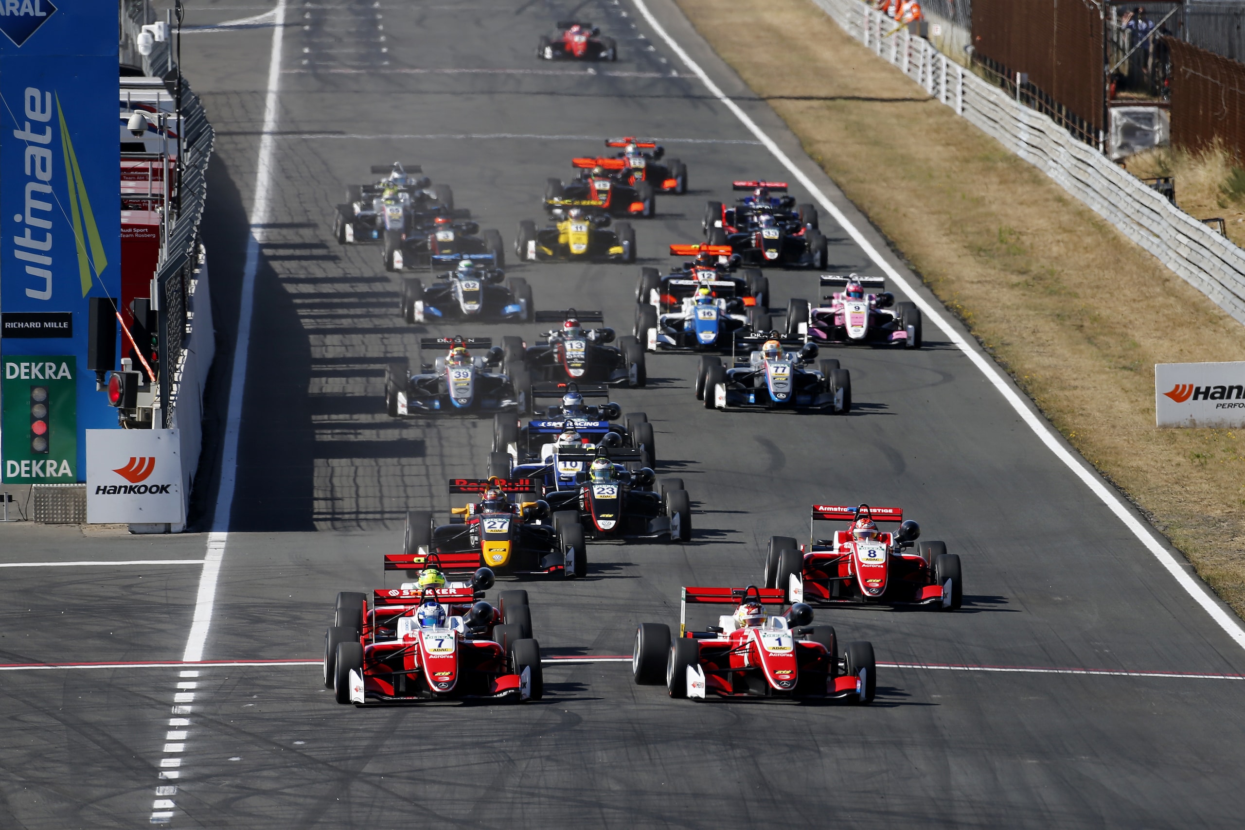 Euro F3, Zandvoort: Aron vince due volte, Ticktum stecca
