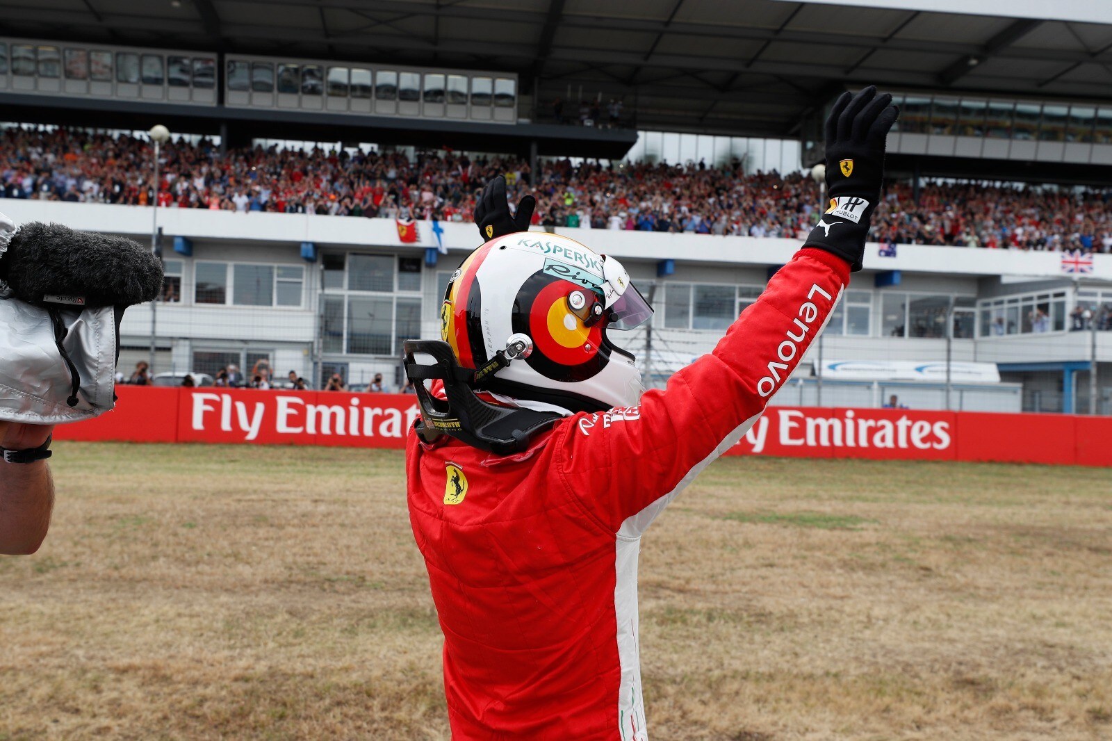 Formula 1 Germania: Vettel in pole, Hamilton subito fuori