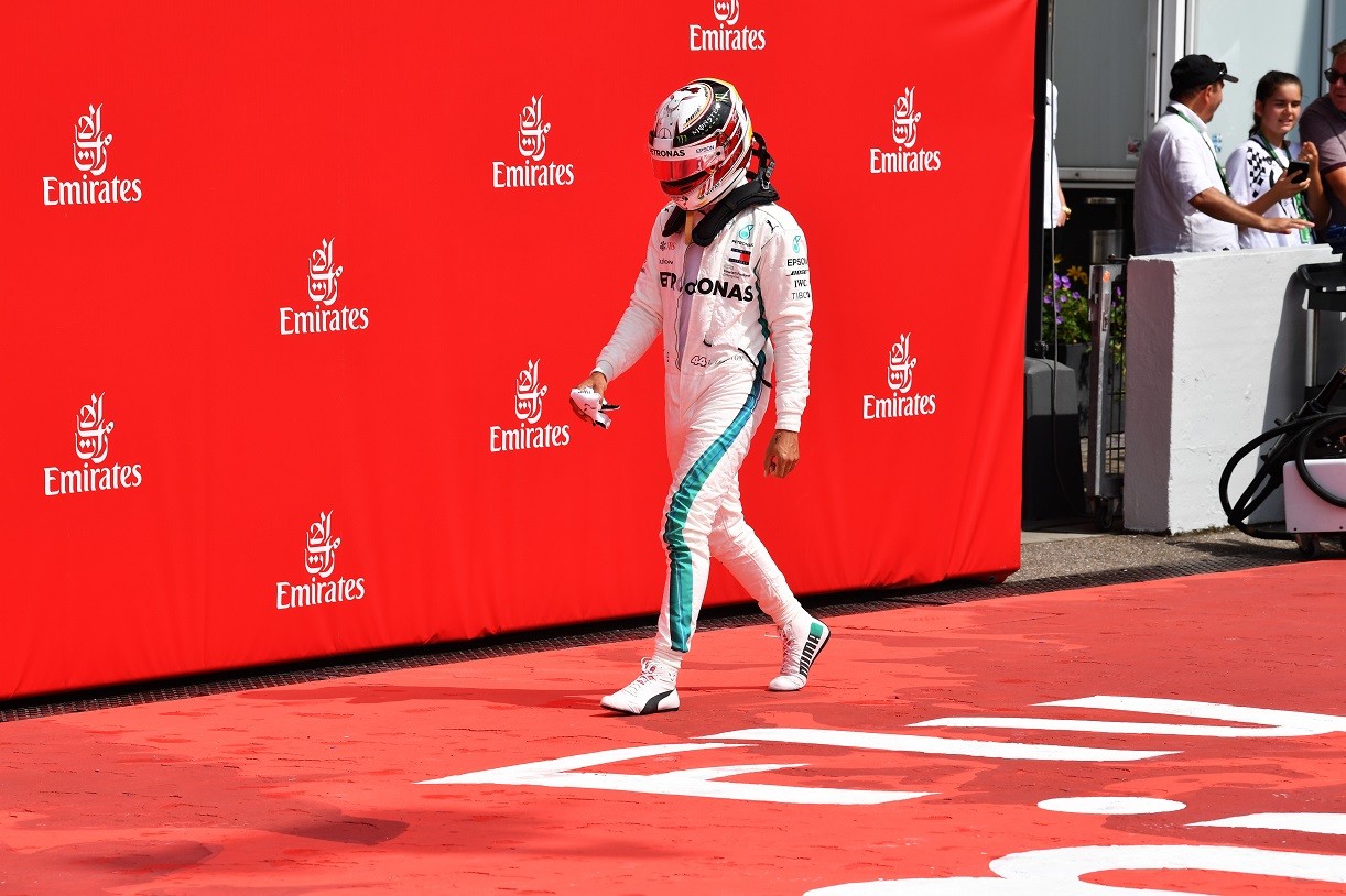 Formula 1 Germania: Hamilton salto all'indietro