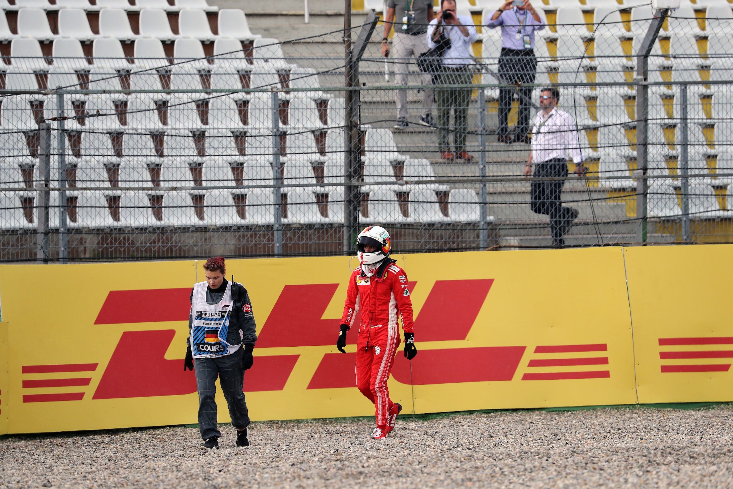 Ora è Hamilton vs Ferrari!