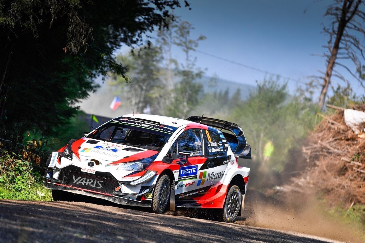 Rally Finlandia, Tänak chiude in testa la prima tappa