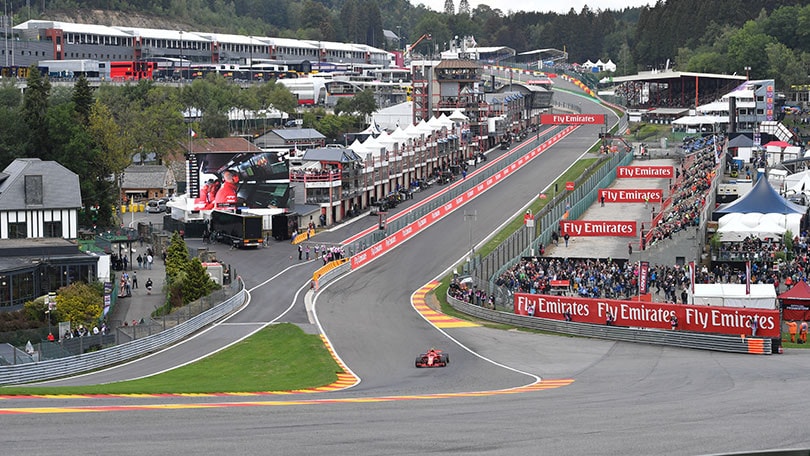 Vettel e Raikkonen dominano nelle terze prove libere