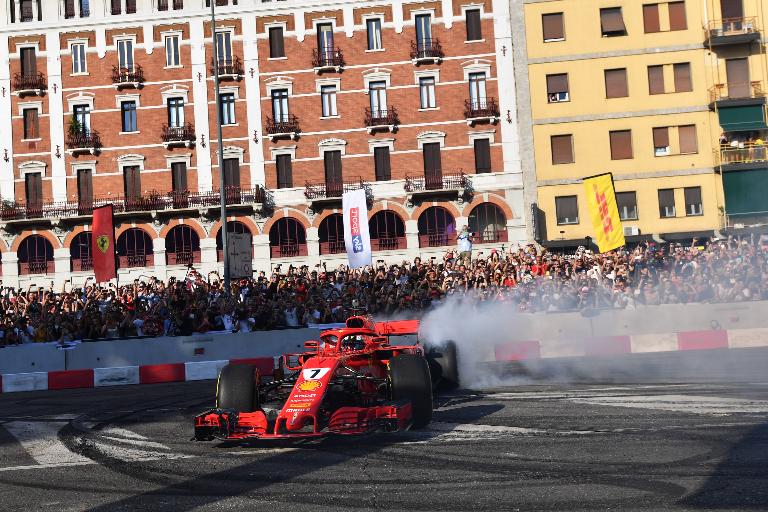Formula 1 Monza: lo spettacolo in città del Milan F1 Festival