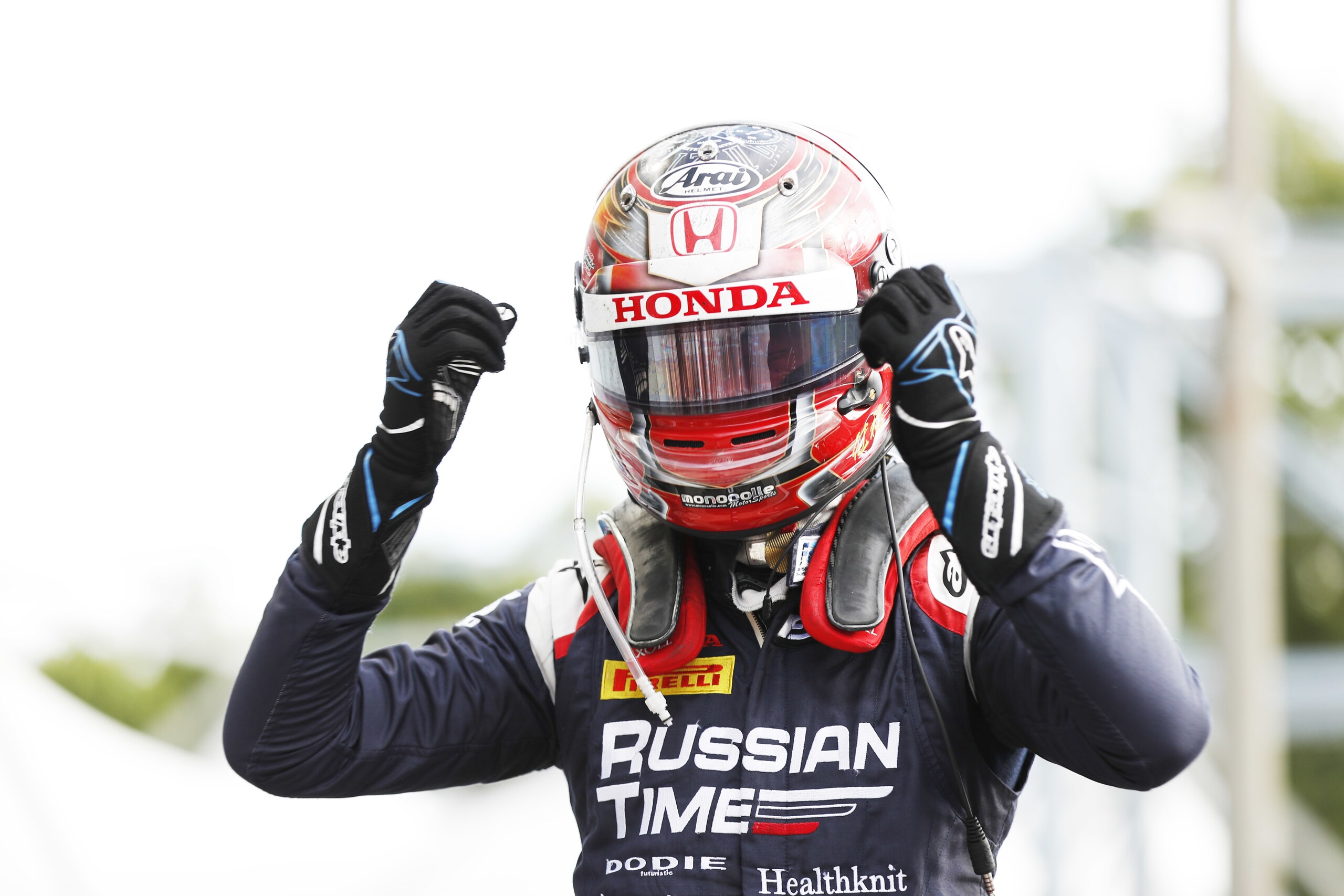 F2 Monza, per Makino gran vittoria di strategia nella Feature Race