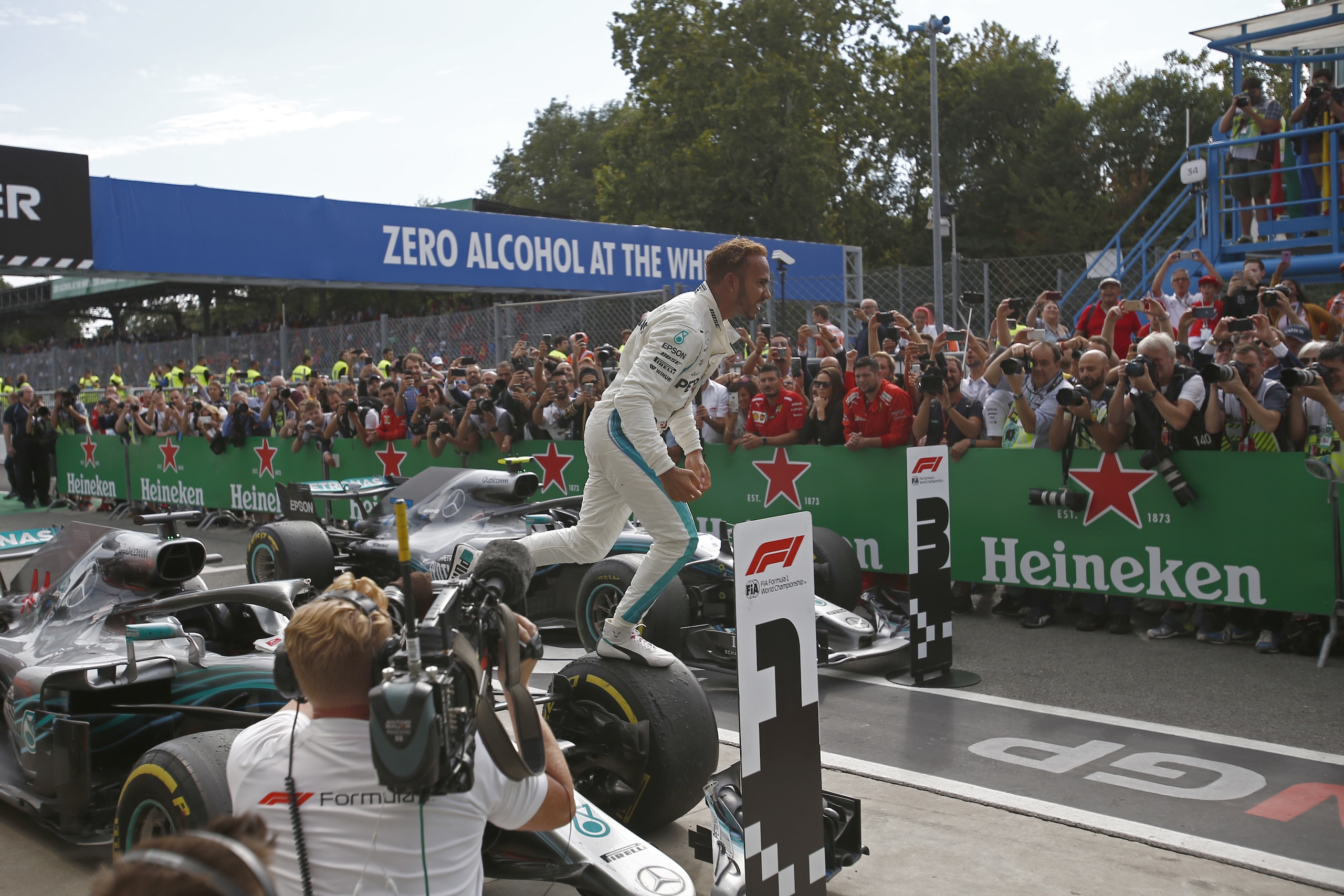 Formula 1 Monza, Hamilton: C'era un'atmosfera negativa, vincere è stato un miracolo