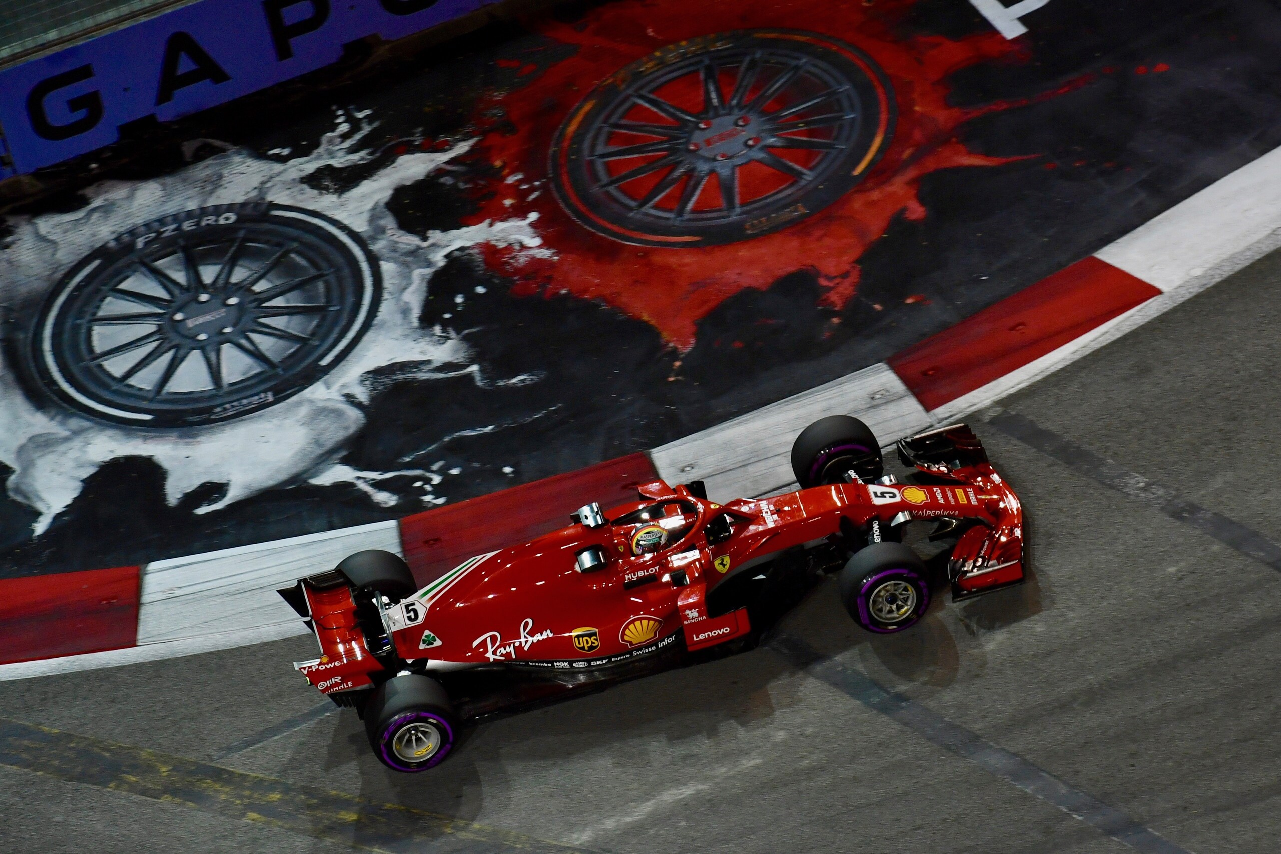 Formula 1 Singapore: Vettel, costose imperfezioni