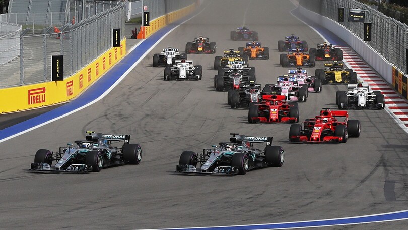 Formula 1 Russia: Vince Hamilton davanti a Bottas e Vettel