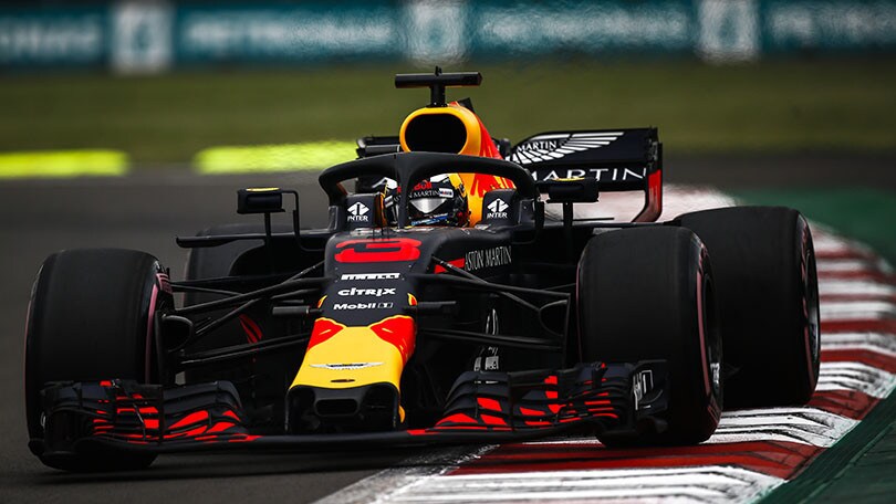 Formula 1 Messico: Ricciardo strappa la pole a Verstappen. Hamilton e Vettel dietro
