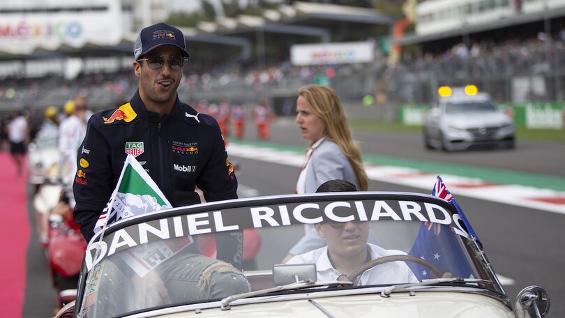 Formula 1, Ricciardo oltre le delusioni: correrà le ultime due gare