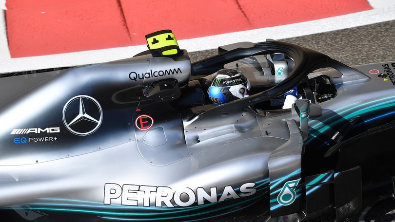 Formula 1: Mercedes con i cerchi forati ad Abu Dhabi