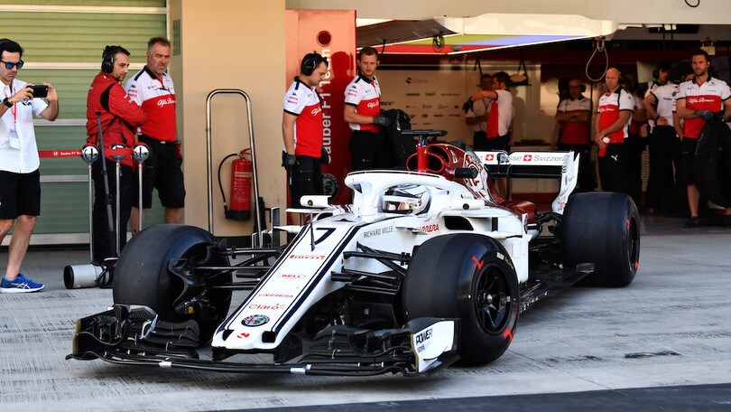 F1 Test Abu Dhabi, mescole Pirelli 2019 alla prova