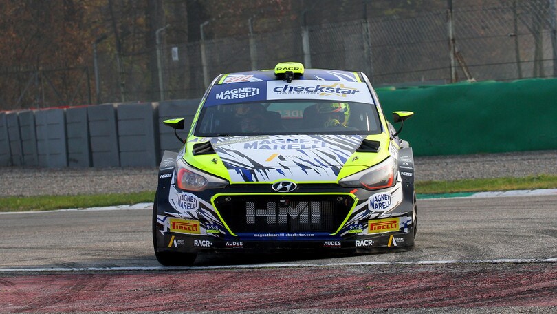 Cairoli sconfigge Rossi nel Master Show