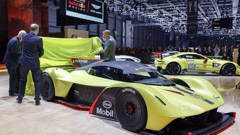 Aston Martin Valkyrie, l'urlo del V12 Cosworth