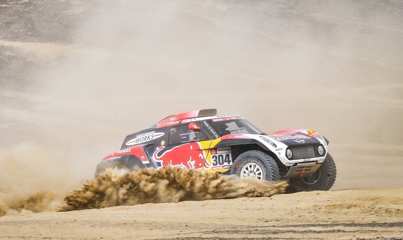 Dakar 2019, Sainz sogni infranti. Peterhansel guarda alla Marathon