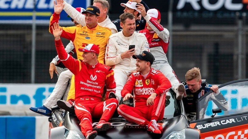 Formula 1, Vettel aspetta Mick Schumacher: "Spero possa correre con me"