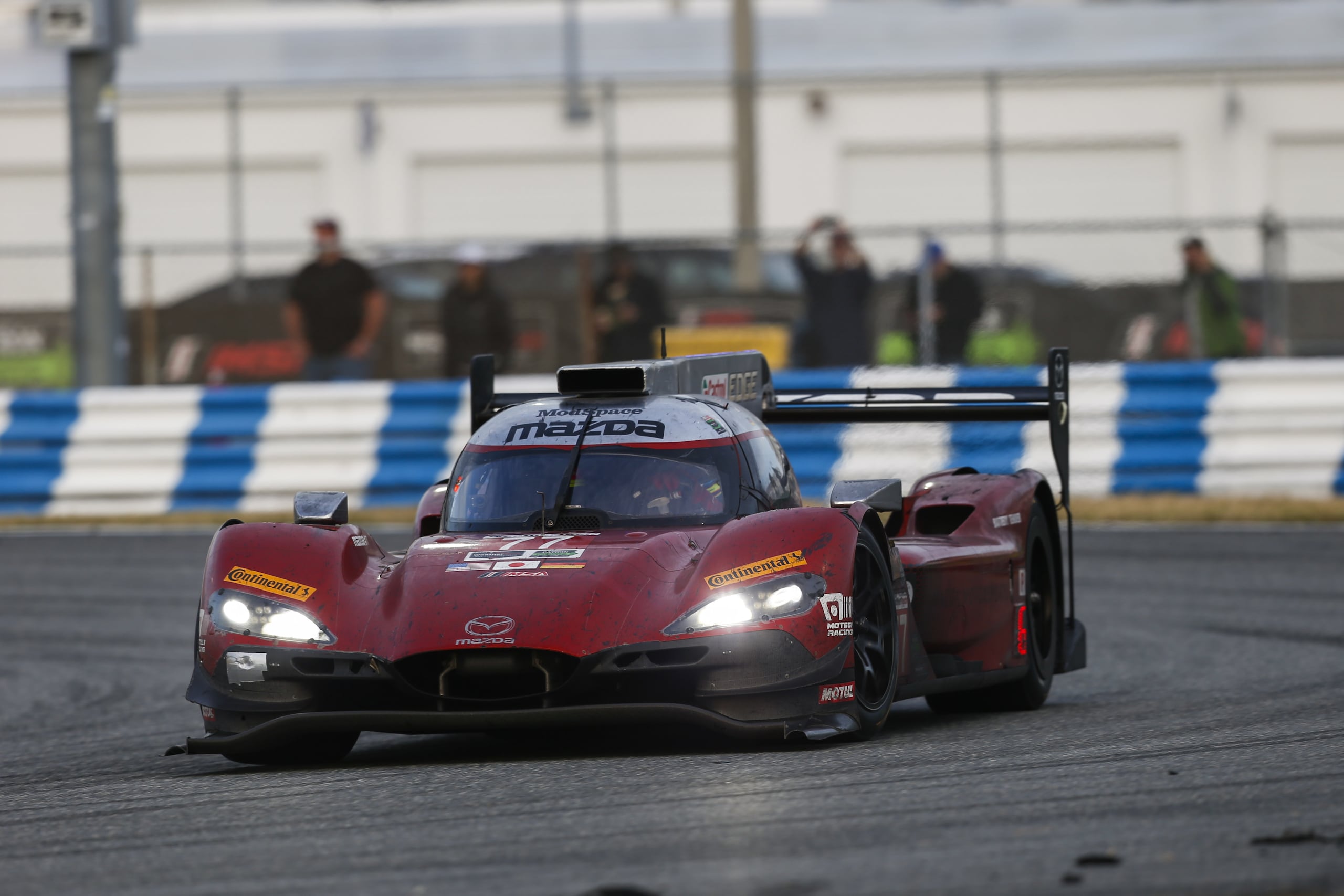 Daytona, è sfida tra ultraottantenni!