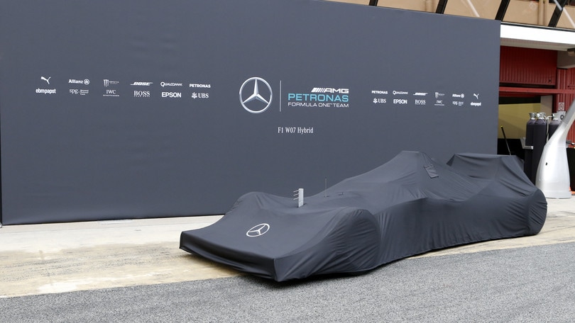 Mercedes W10, fedele al suo DNA
