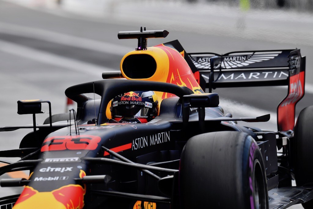 F1, Red Bull marca Mercedes e annuncia il lancio della RB15