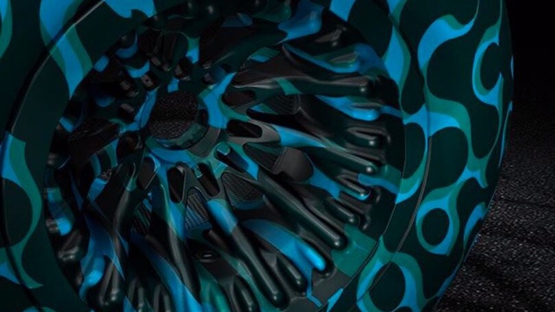 Formula 1, Mercedes W10 mostra i cerchi della discordia