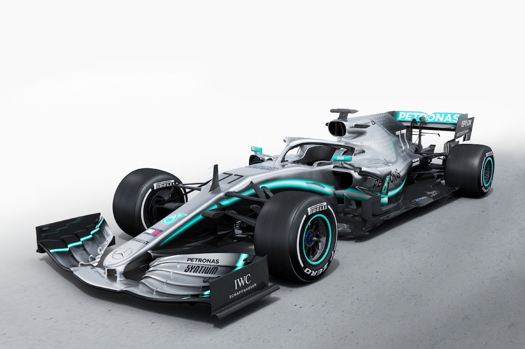 Formula 1, Mercedes W10 all'insegna del cambiamento radicale