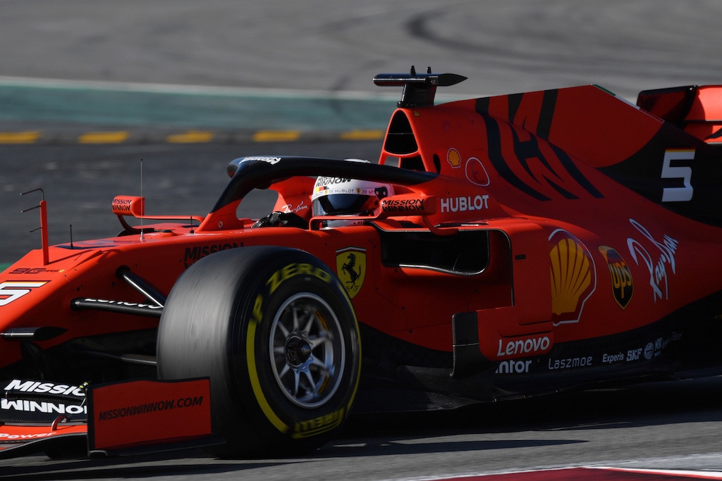 Formula 1, test Barcellona: Vettel in testa a metà giornata