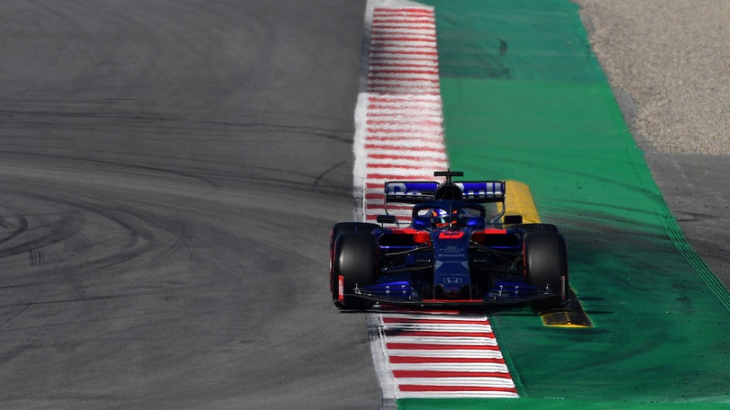 Formula 1, test Barcellona: Albon miglior tempo, Leclerc il più attivo