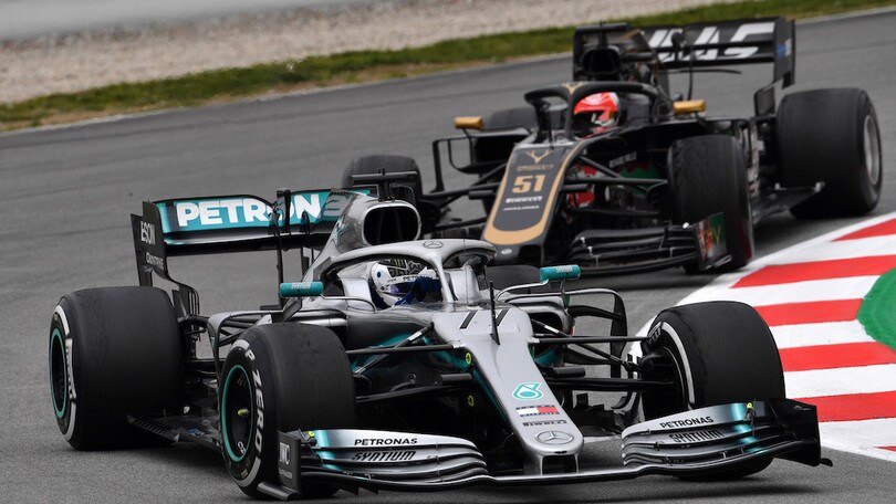 Formula 1, Bottas: "Ferrari finora la più competitiva"
