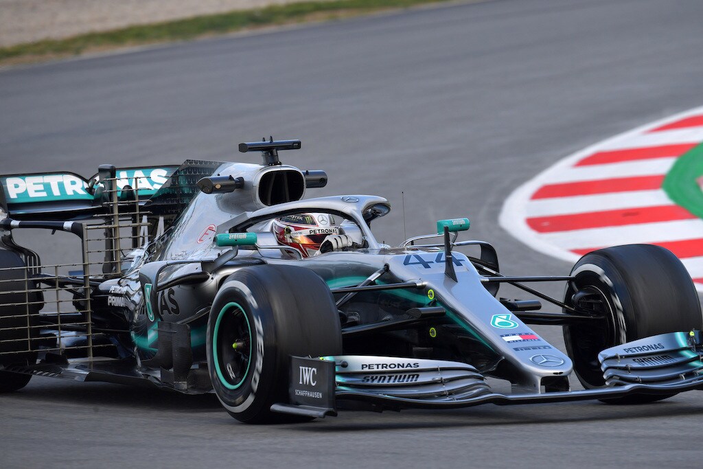 F1, Renault e Mercedes: servono mesi per modificare l'ala anteriore