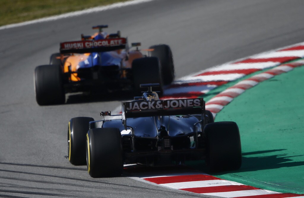 F1, Magnussen e Verstappen, pareri contrastanti sul correre in scia