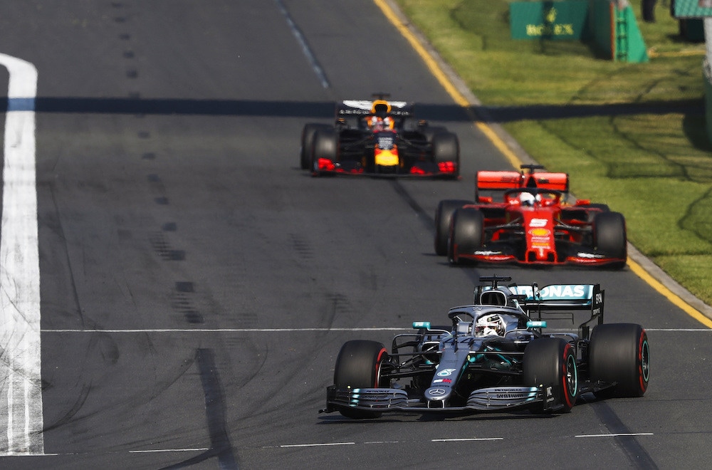 F1, Hamilton: Ferrari tornerà competitiva