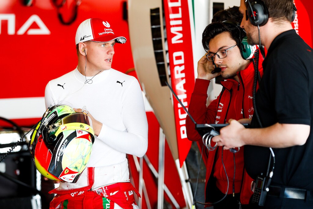 Mick Schumacher: "Paragone con Michael un onore"