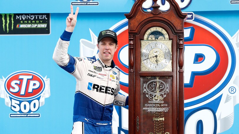 Nascar, Martinsville: Brad Keselowski vince dominando