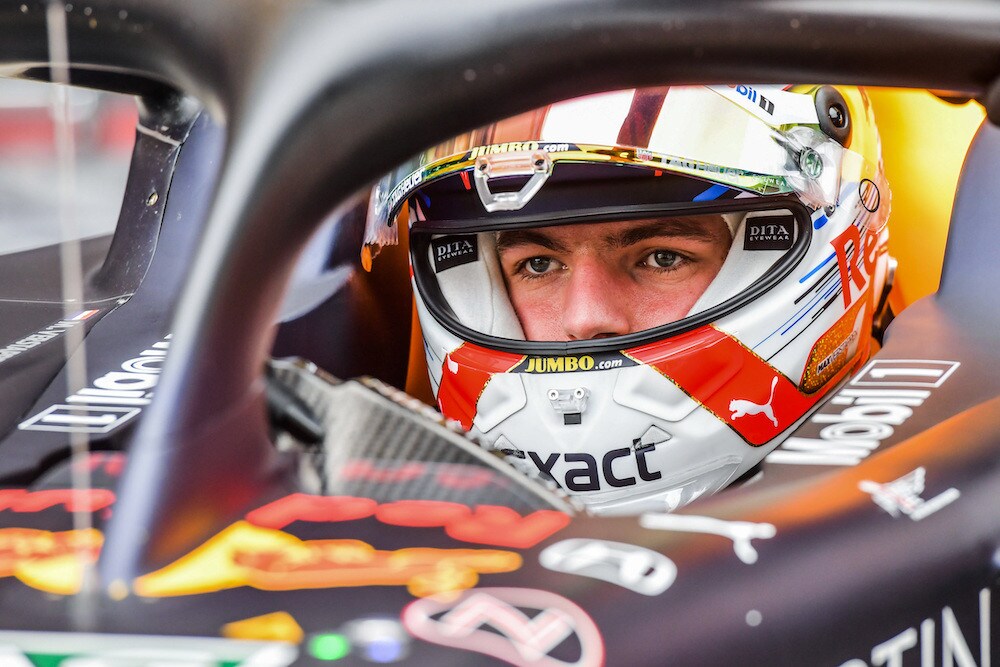 Test Bahrain, Verstappen "guasta" la giornata perfetta di Mick Schumacher