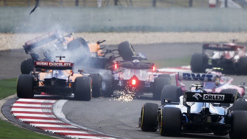 Formula 1 Cina: errore di Kvyat su Sainz-Norris