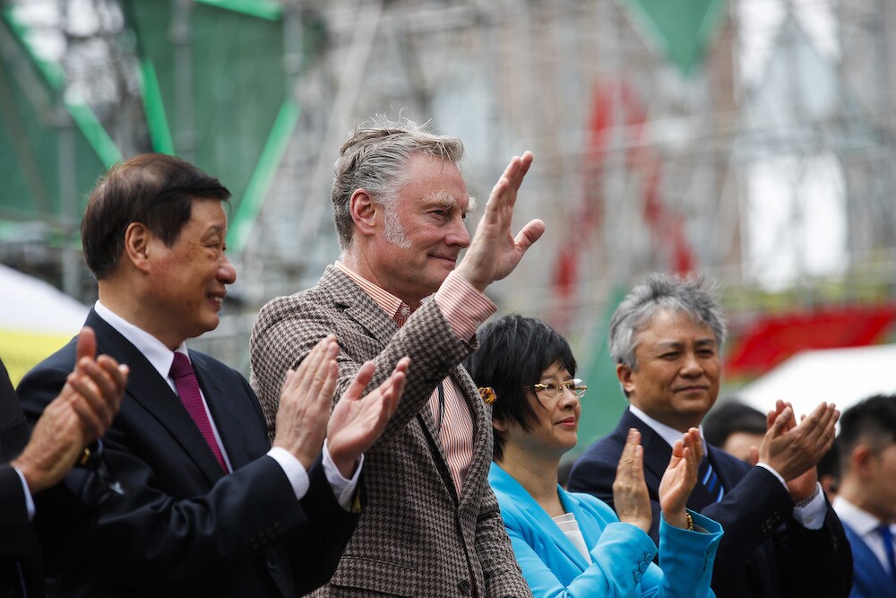 F1: gara bis in Cina, Bratches conferma le trattative
