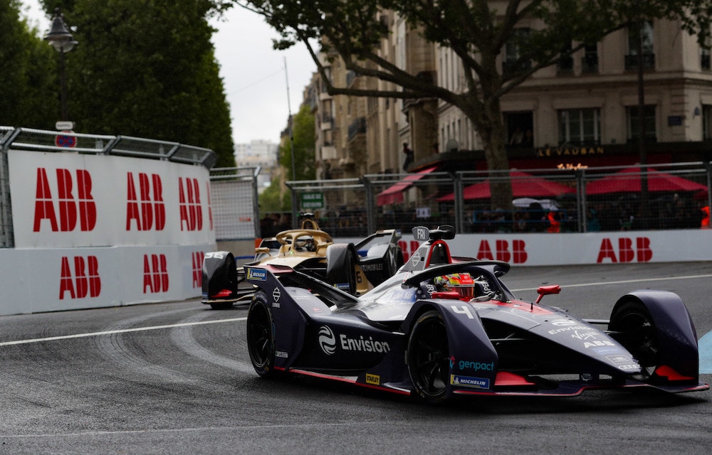 ePrix Parigi: Frijns doma una gara caotica, la prima sul bagnato
