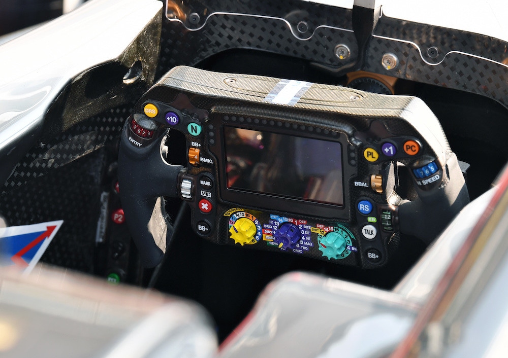 F1: Mercedes interviene sul display per gestire meglio la VSC