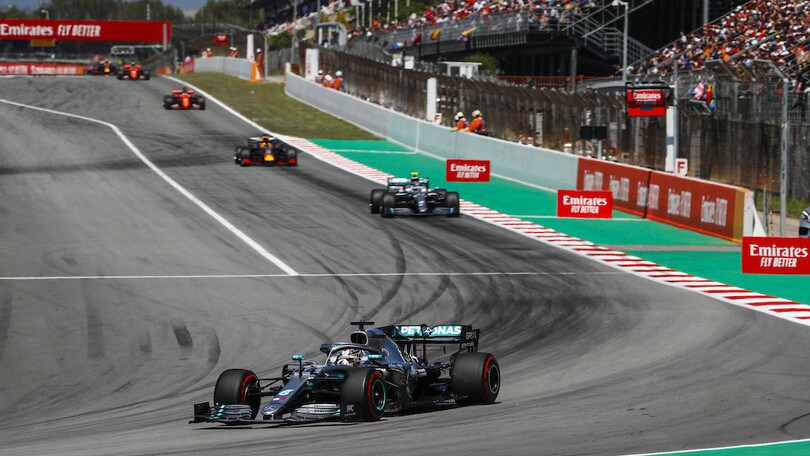 GP Spagna, Hamilton: "Lotta meno avvincente senza Ferrari e Red Bull"