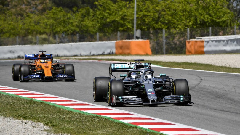 F1, test Barcellona: conferma Mercedes e Ferrari al lavoro nel day2