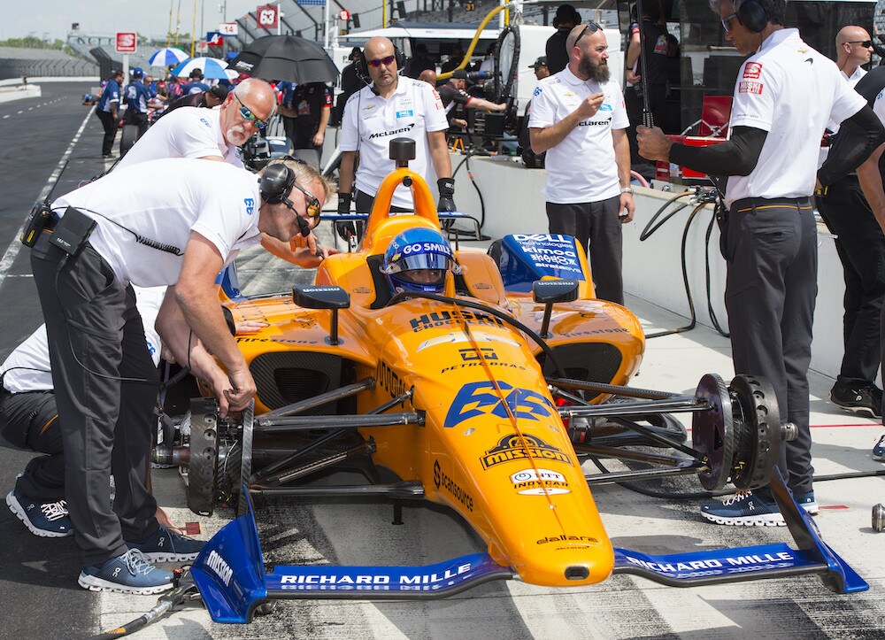 Indy 500, altra giornata di stop per Alonso e McLaren