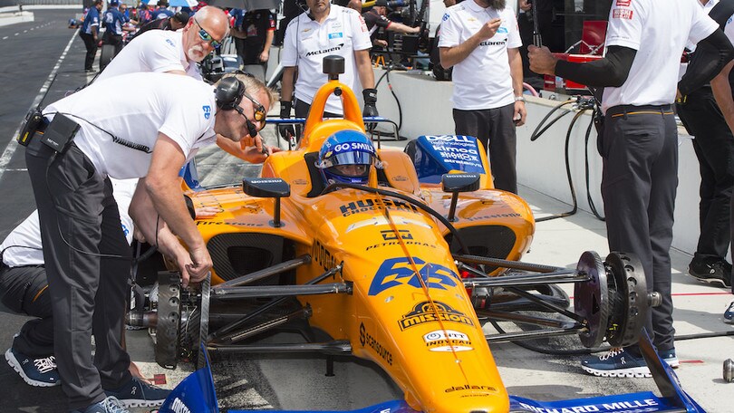 Indy 500, altra giornata di stop per Alonso e McLaren