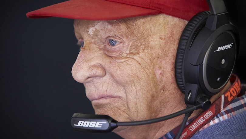 Funerali Niki Lauda, l'ultimo saluto con un passo di Victor Hugo