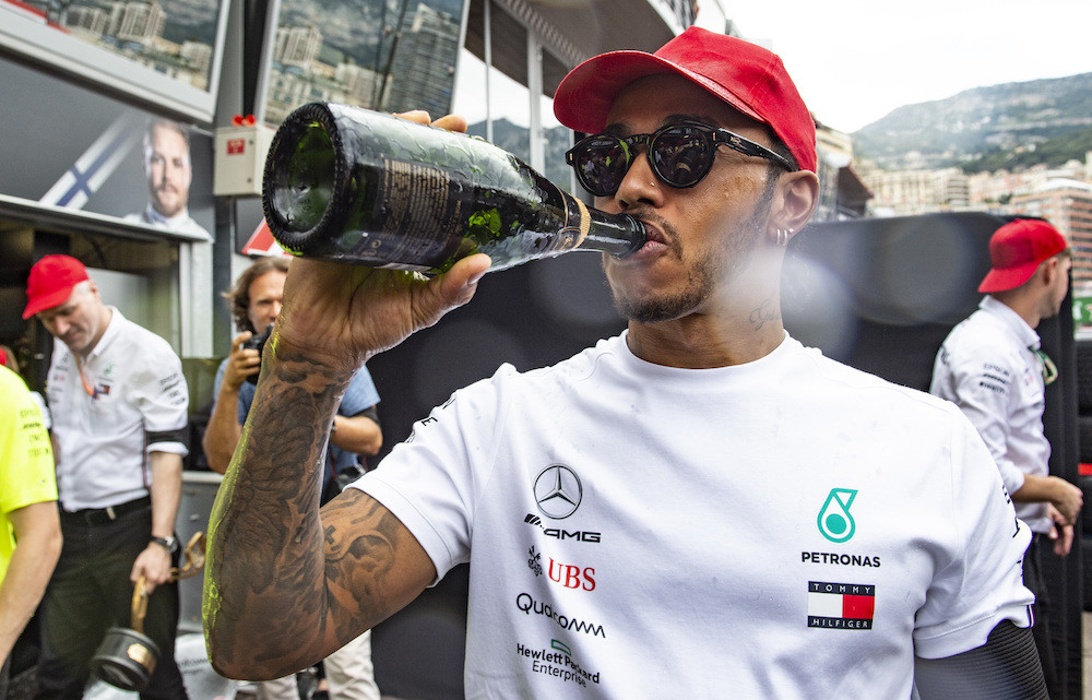 F1, Hamilton: 'Corro altri 5 anni, uno spreco non farlo'