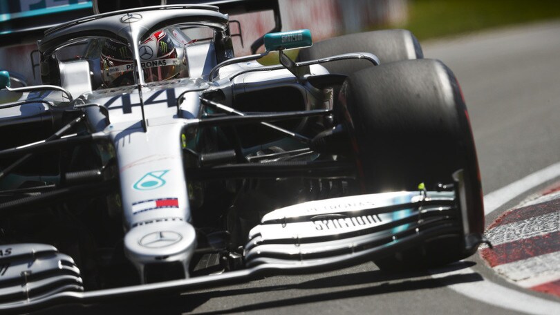 Mercedes, GP Canada: perdita idraulica dal motore di Hamilton