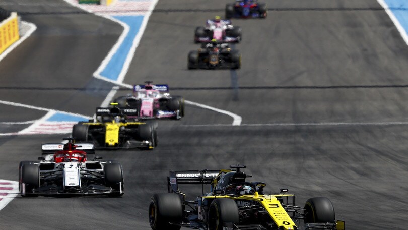 GP Francia, Ricciardo penalizzato: al via condiziona anche Hulkenberg