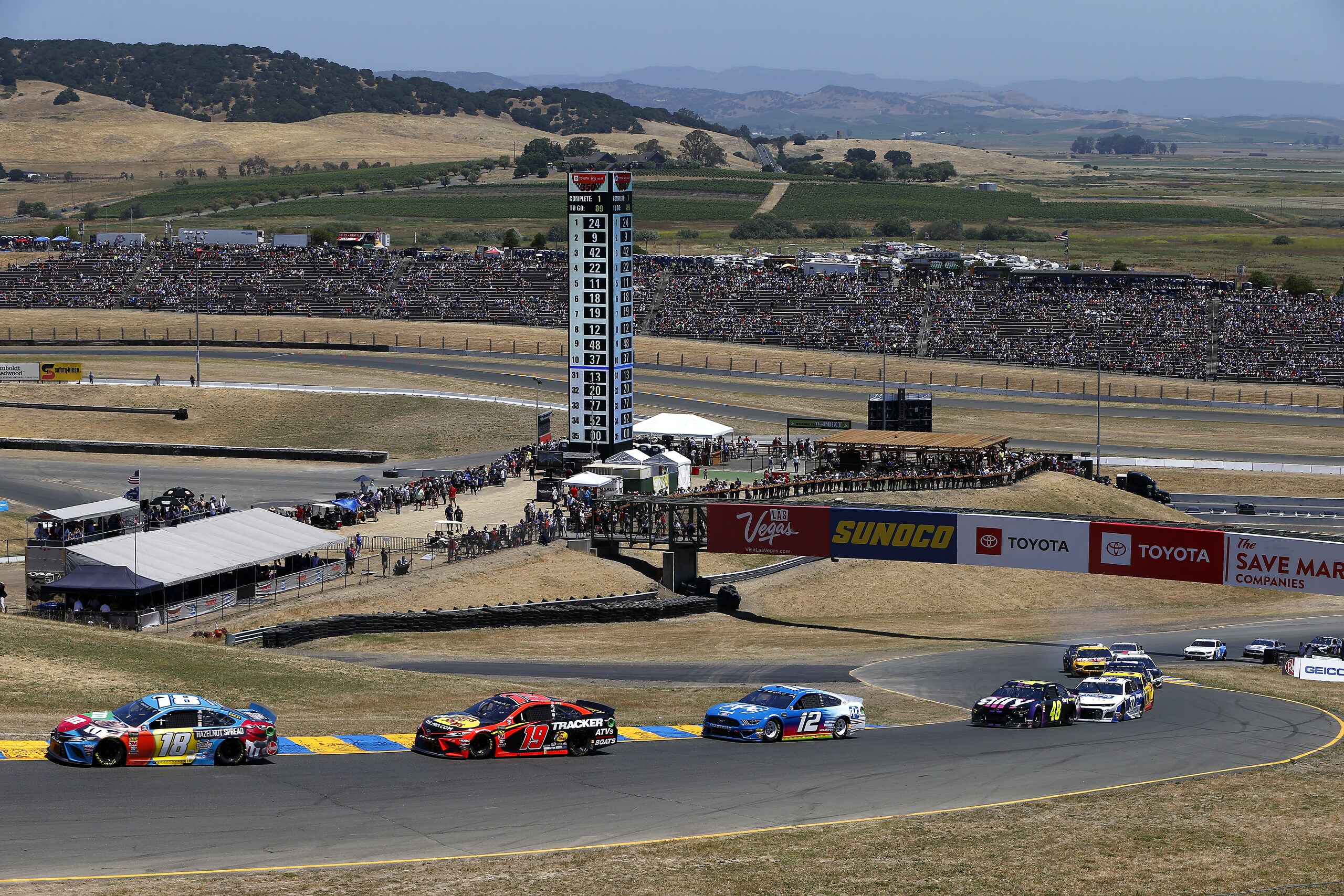 Nascar: Truex brilla sullo stradale di Sonoma